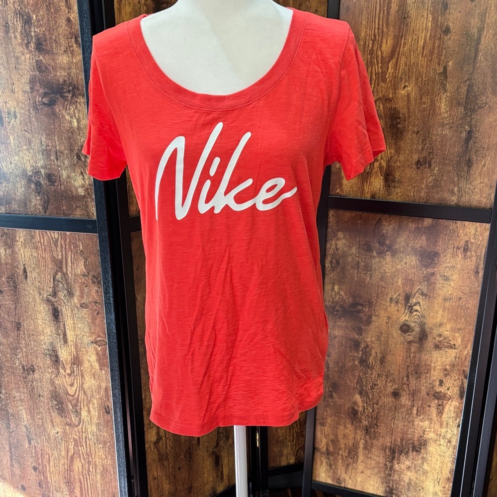 Nike Women's Bright Red Short Sleeve Tee
